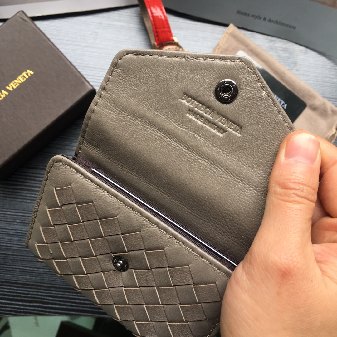 個性的なデザ 人気ブランドボッテガヴェネタ Bottega Veneta 実物の写真 N品スーパーコピー代引き対応国内発送後払い安全必ず届く優良サイト